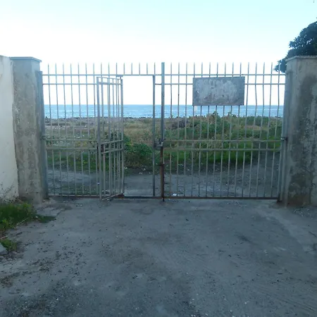 Villino Toti E Silvana - A 50 Mt Dal Mare بيت للعطل كاريني