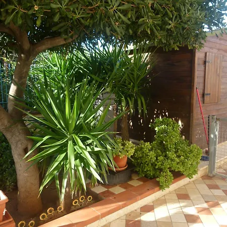 Villino Toti E Silvana - A 50 Mt Dal Mare * Carini